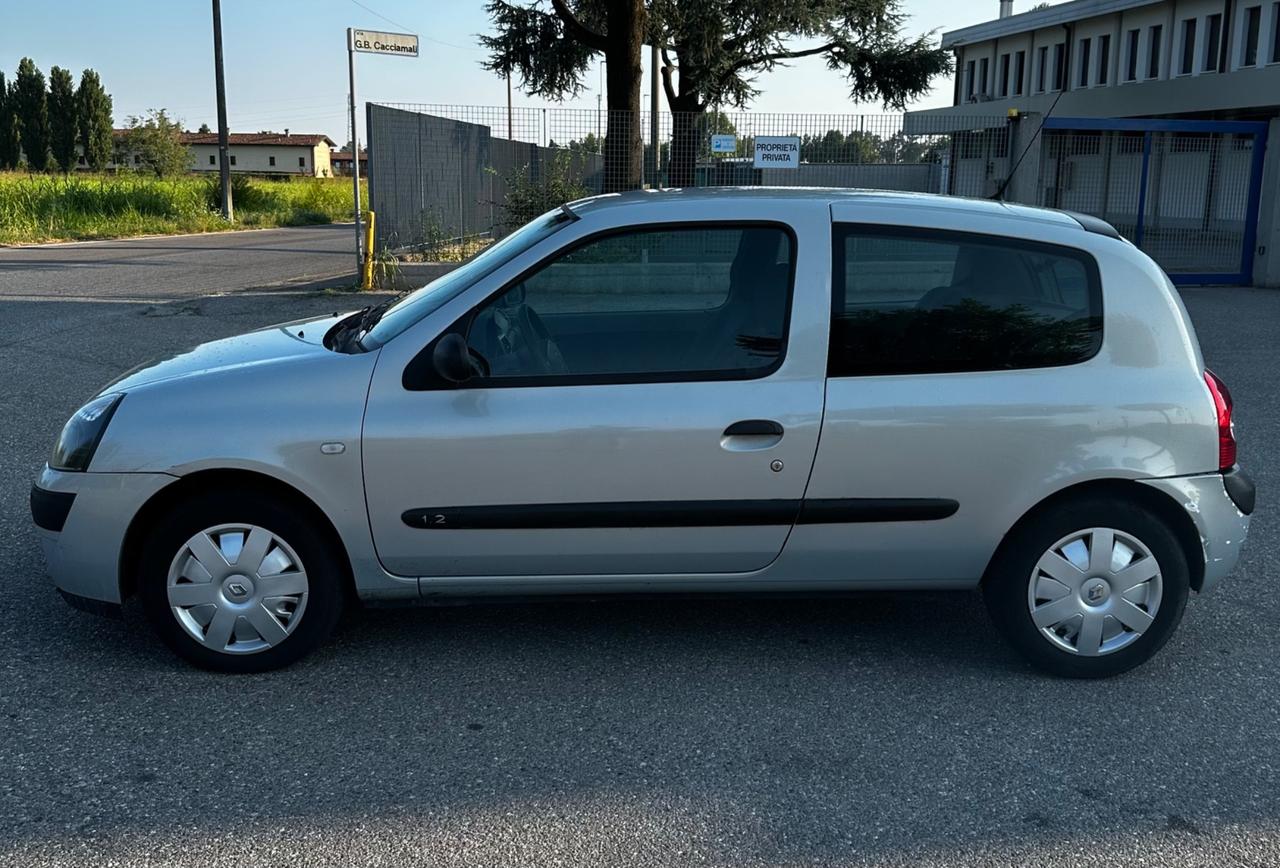 Renault Clio 1.2 16V cat 3 porte