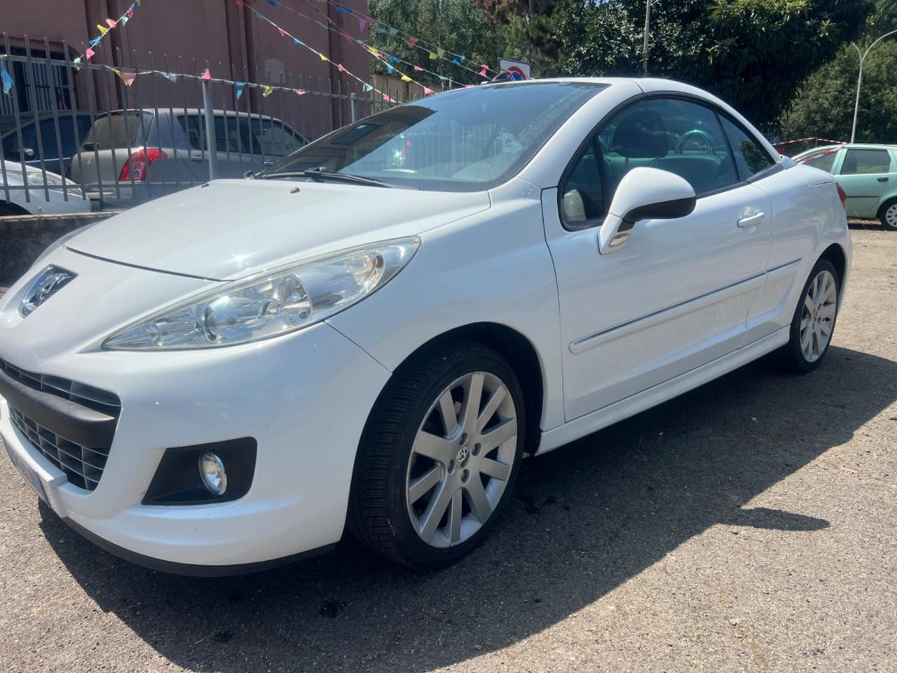 Peugeot 207 1.6 VTi 120CV CC Féline