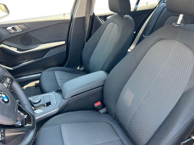 BMW 116 d 5p. Business Advantage