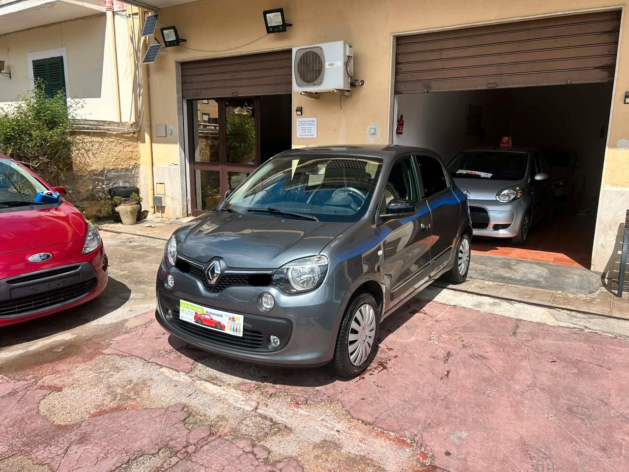 RENAULT TWINGO 1.0 2016 COSMIC LOVELY EDITION