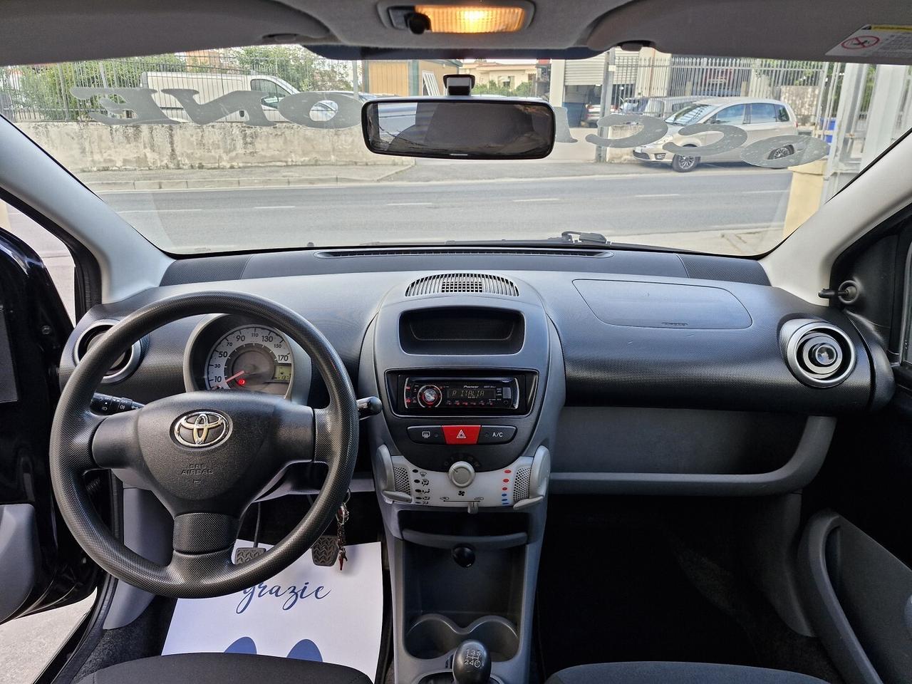 TOYOTA AYGO 1.0 BENZINA 5 PORTE ANNO 2009 130000KM
