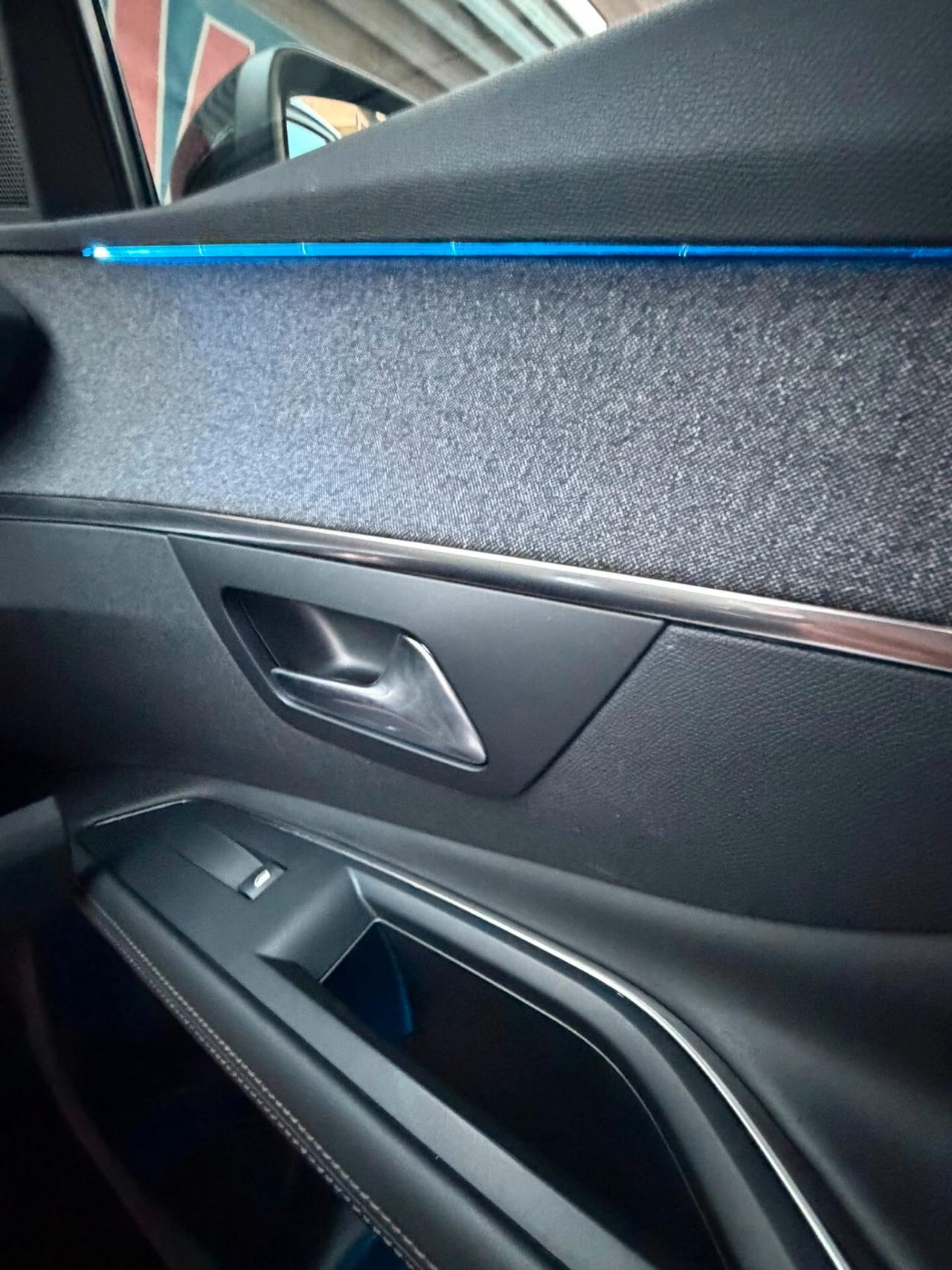 Peugeot 3008 1.2 BENZINA