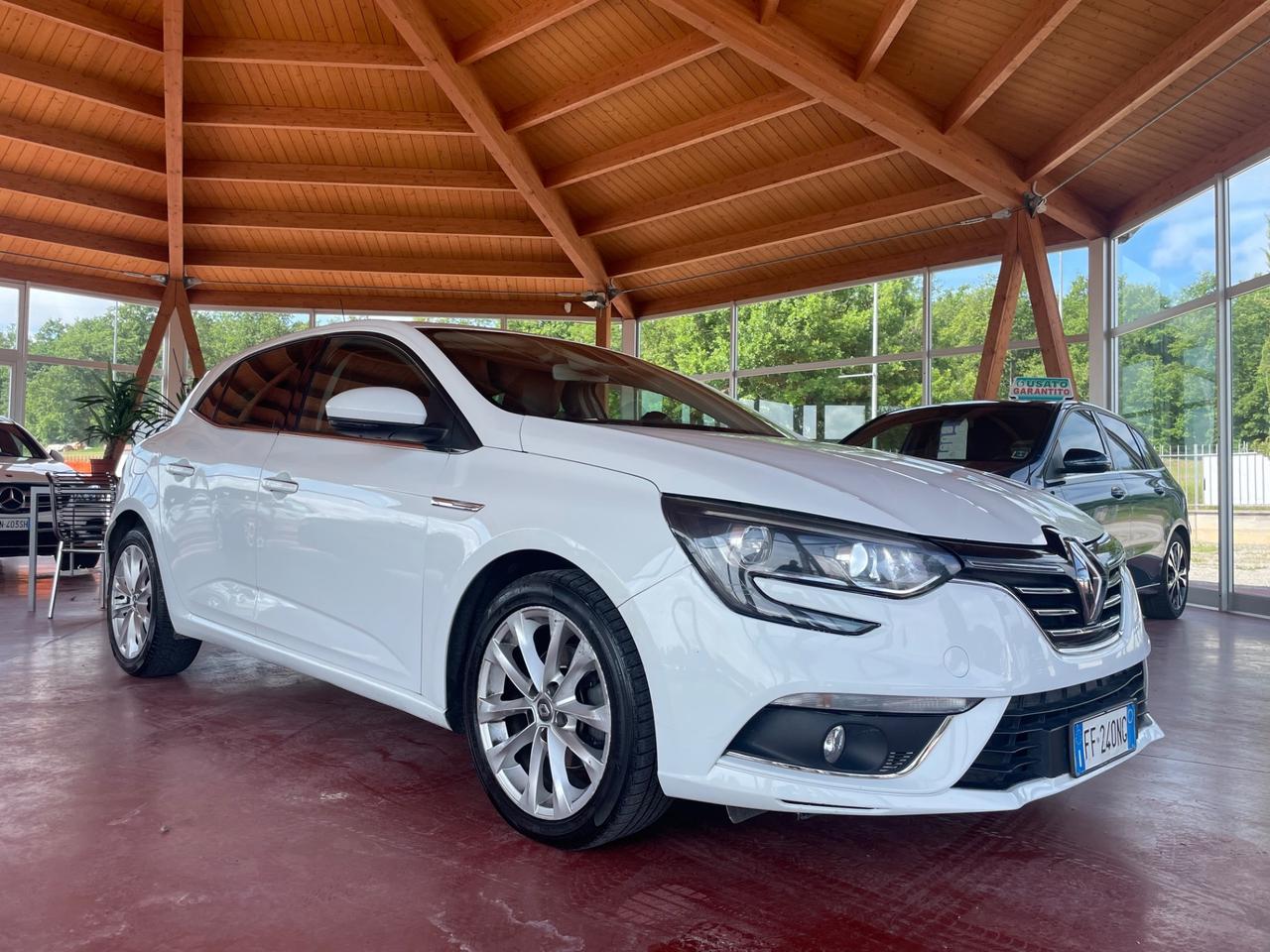 Renault Megane Mégane dCi 8V 110 CV EDC Energy Zen