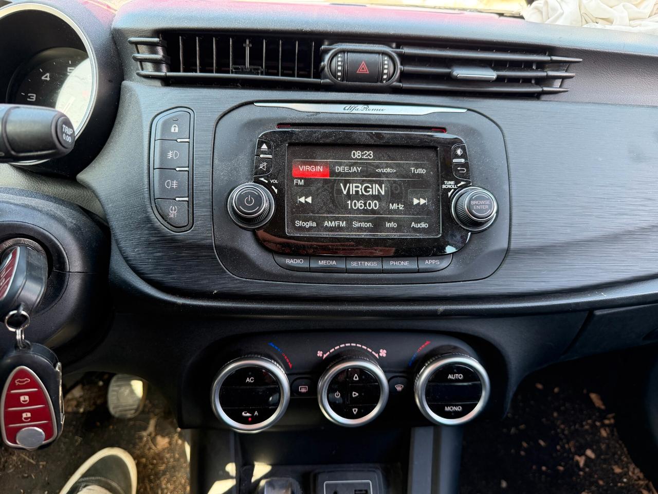 ALFA ROMEO GIULIETTA 2017 1.4 BENZINA 150 CV *SINISTRATA