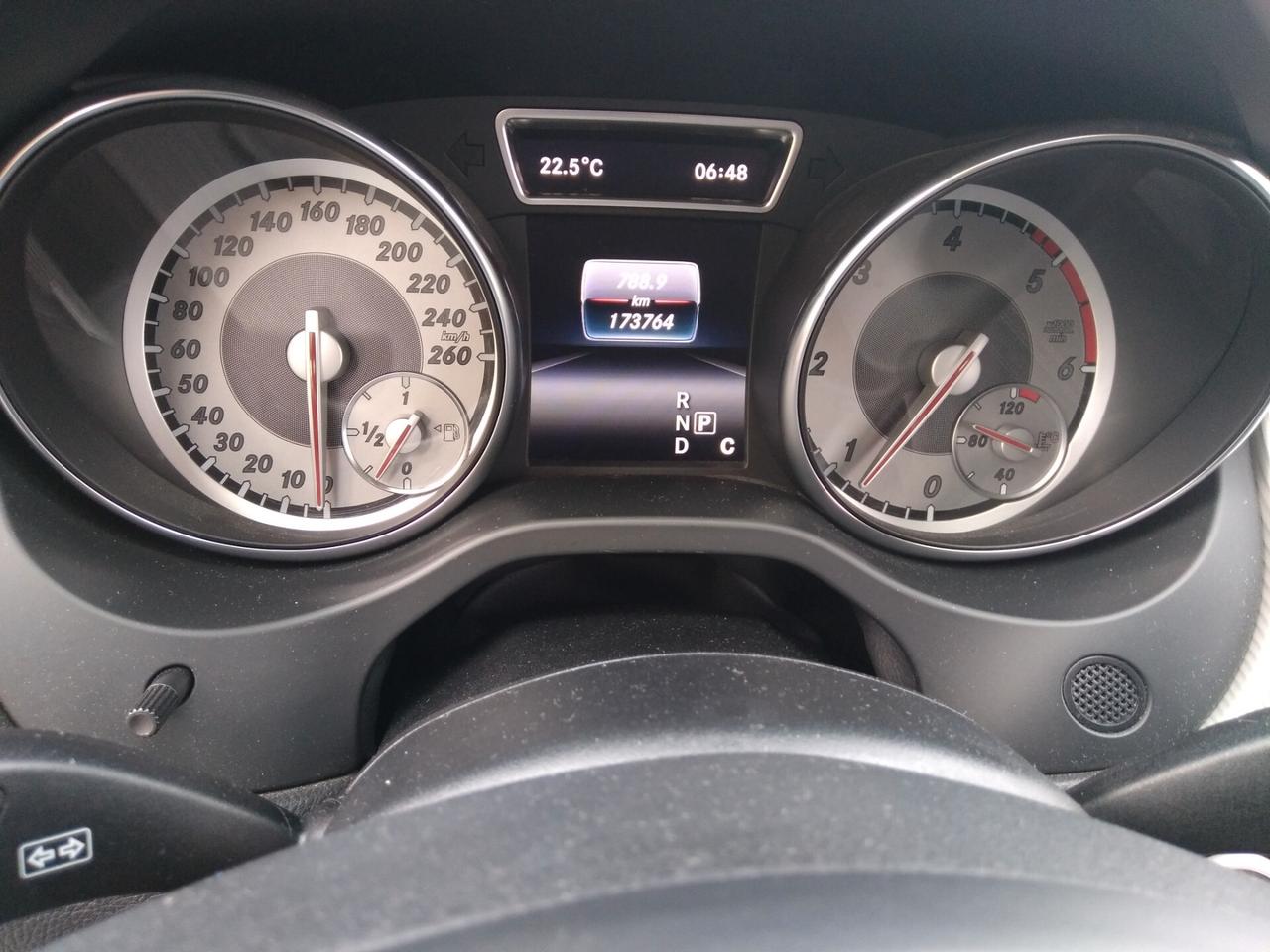 Mercedes-benz GLA 200 d Automatic Sport 136cv