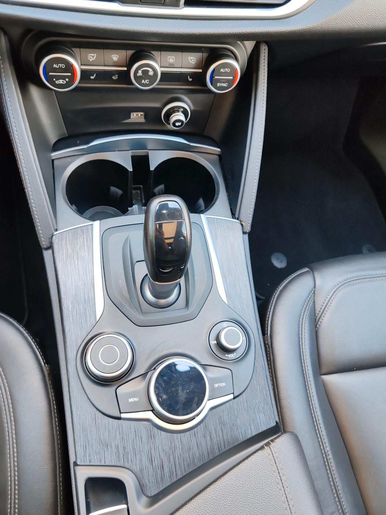 Alfa Romeo Stelvio 2.2 Turbodiesel 210 CV AT8 Q4 Executive