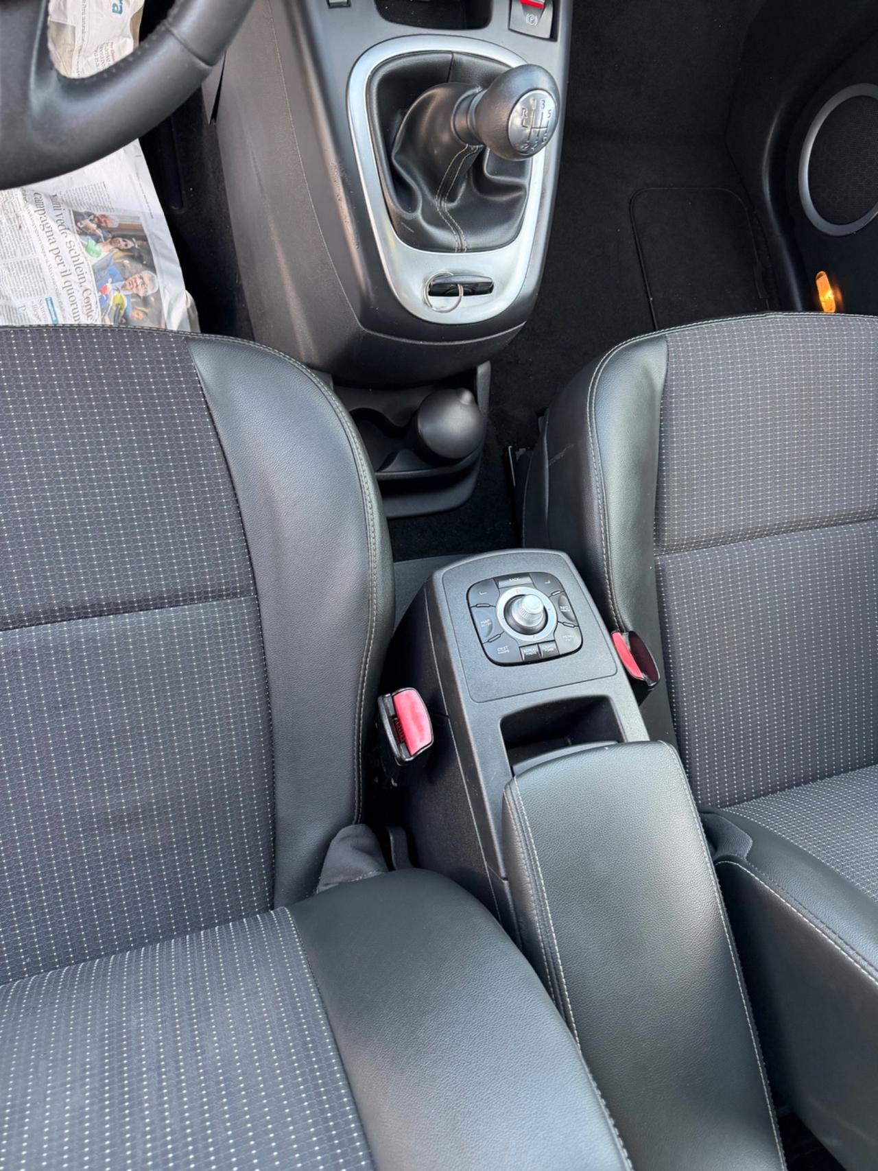 Renault Scenic Scénic X-Mod 1.5 dCi 110CV Dynamique