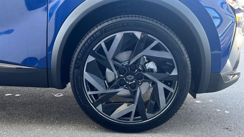 Renault Captur NUOVO esprit Alpine full hybrid E-Tech 145 cv