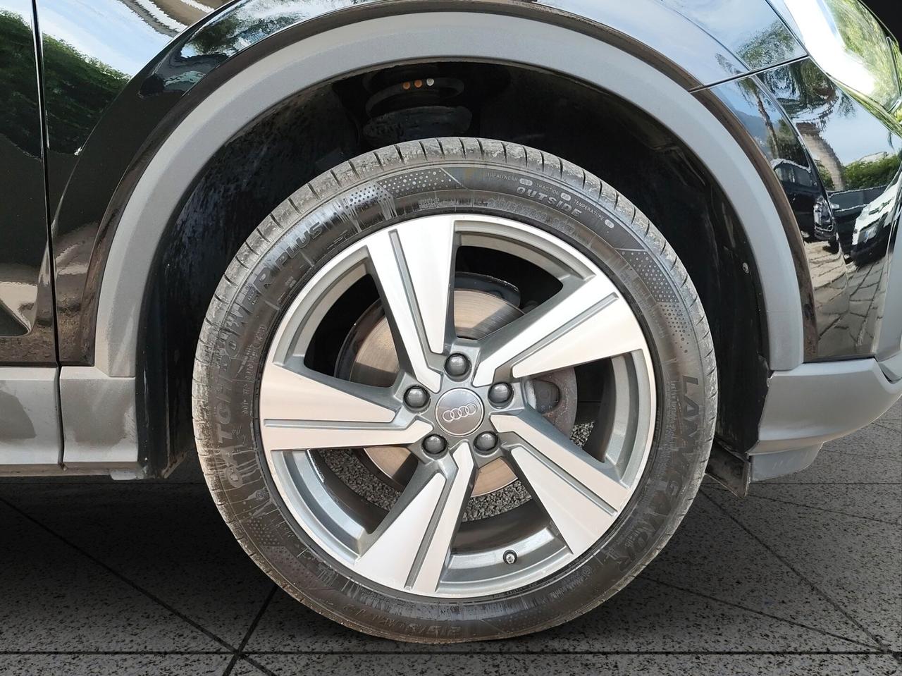 AUDI Q2 Q2 30 TDI S tronic S line Edition