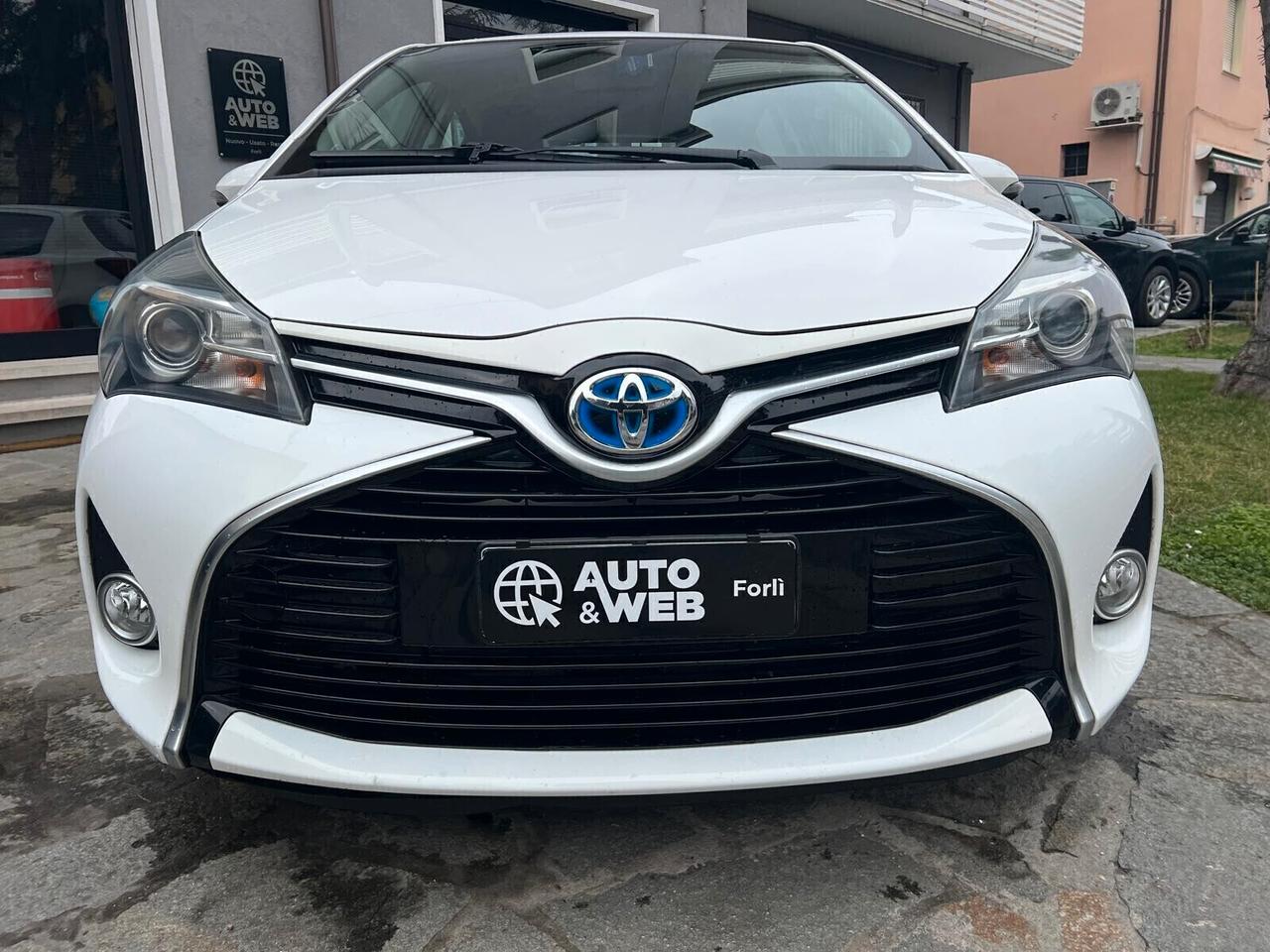 TOYOTA YARIS 1.5 HYBRID STYLE 5P NEOPATENTATI