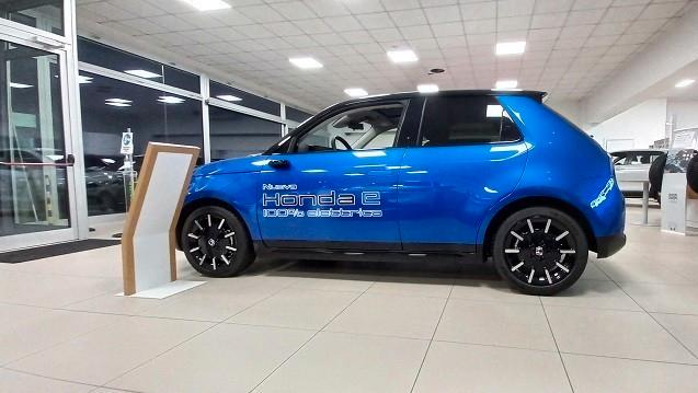 HONDA E ADVANCE 17