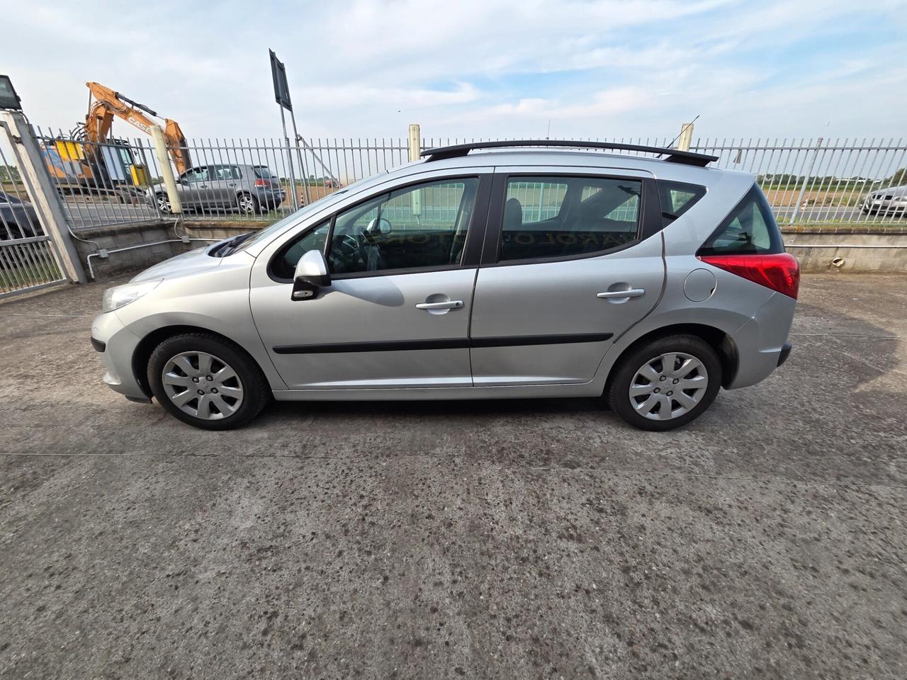 Peugeot 207 1.6 HDi 90CV 5p. XS