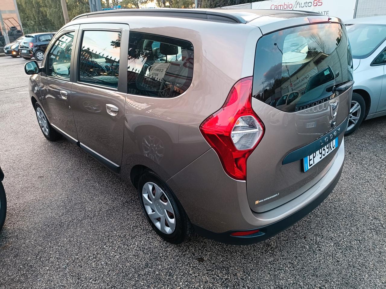 Dacia Lodgy 1.6 8V 85CV 5 posti Lauréate
