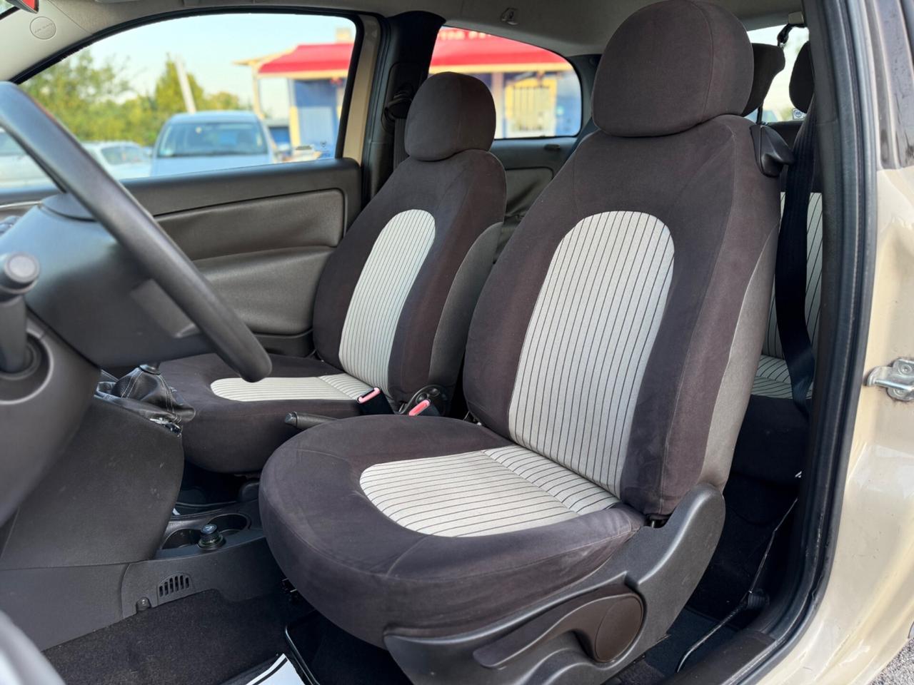 Lancia Ypsilon 1.4 Oro NEOPATENTATI