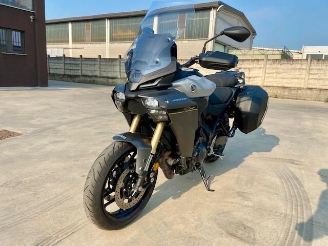 Yamaha Tracer 9 GT - Y-AMT -2025 KM 1.600 GARANZIA 06-2032