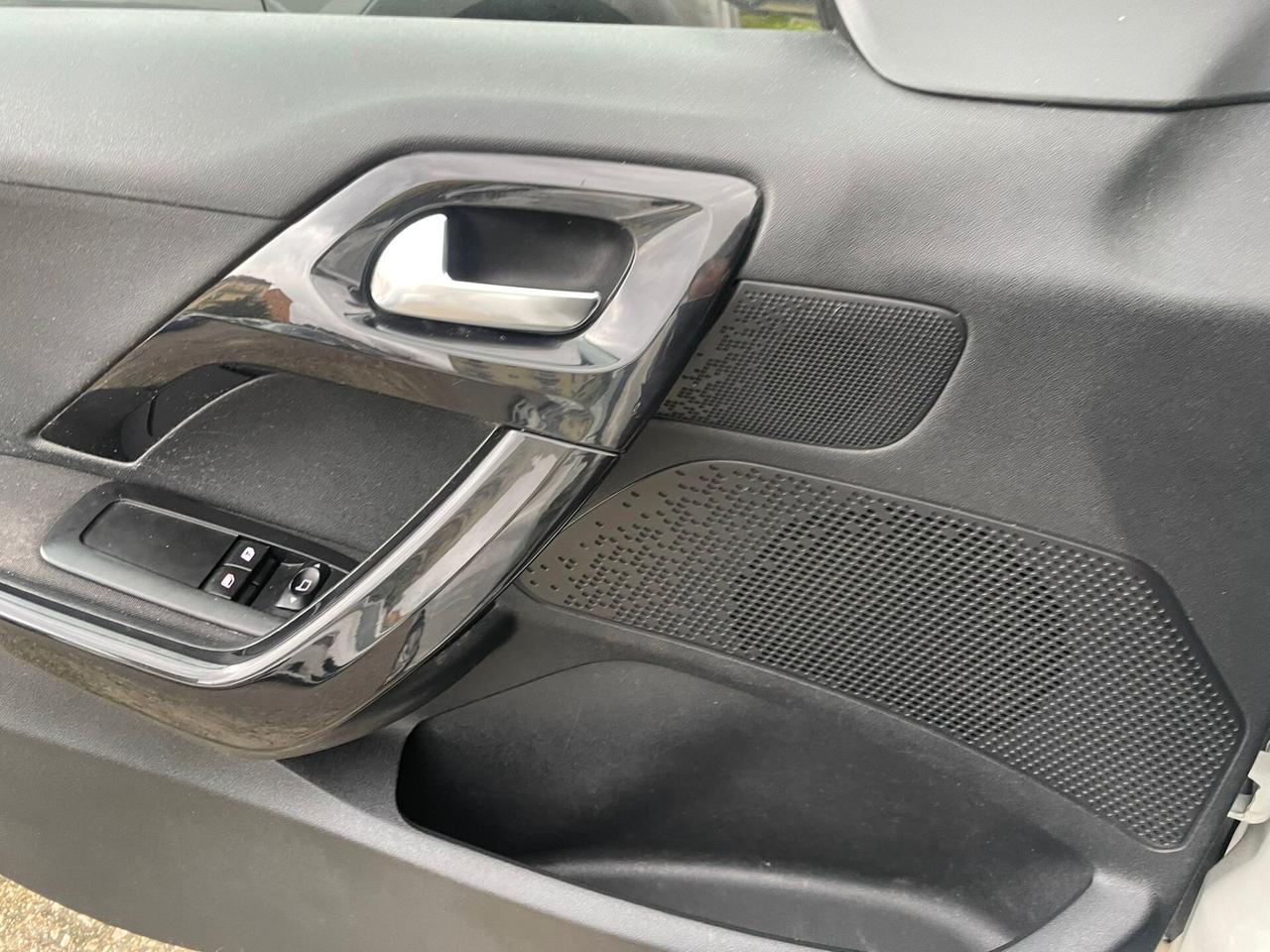 Peugeot 208 BlueHDi 100 S&S 5 porte Allure