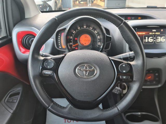 TOYOTA Aygo Connect 1.0 VVT-i 72 CV 5 porte x-play