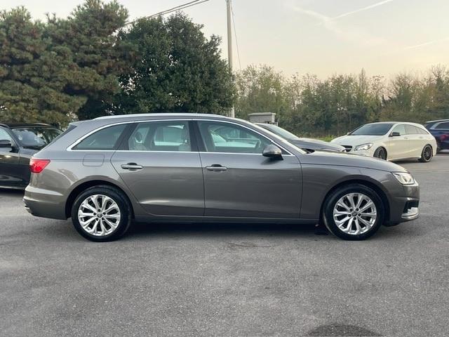 Audi A4 Avant 35 TDI/163 CV S tronic Business Advanced