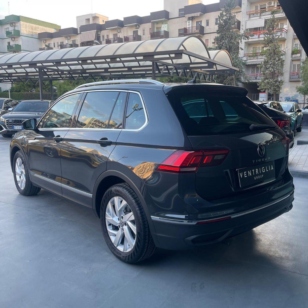 VOLKSWAGEN - Tiguan - 2.0 TDI DSG LIFE BMT
