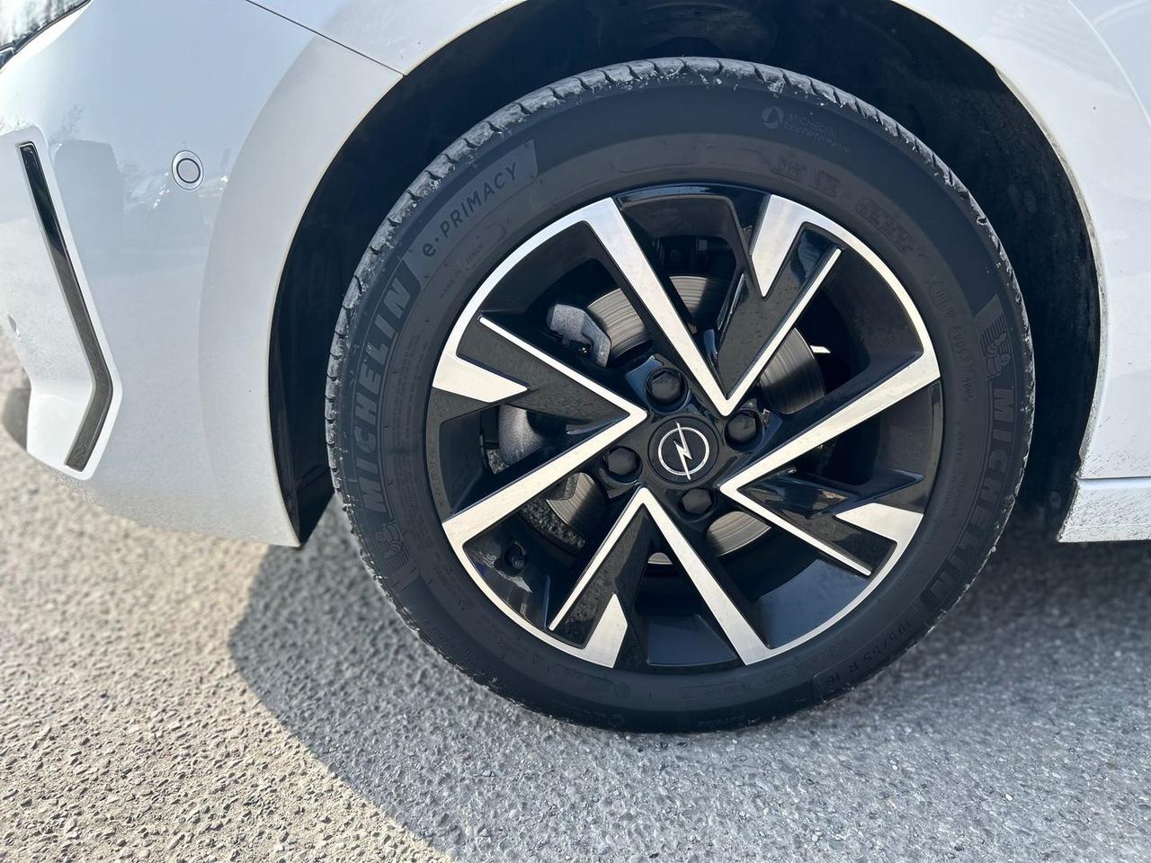 Opel Corsa Edition 1.2 Direct Injection Turb #9783