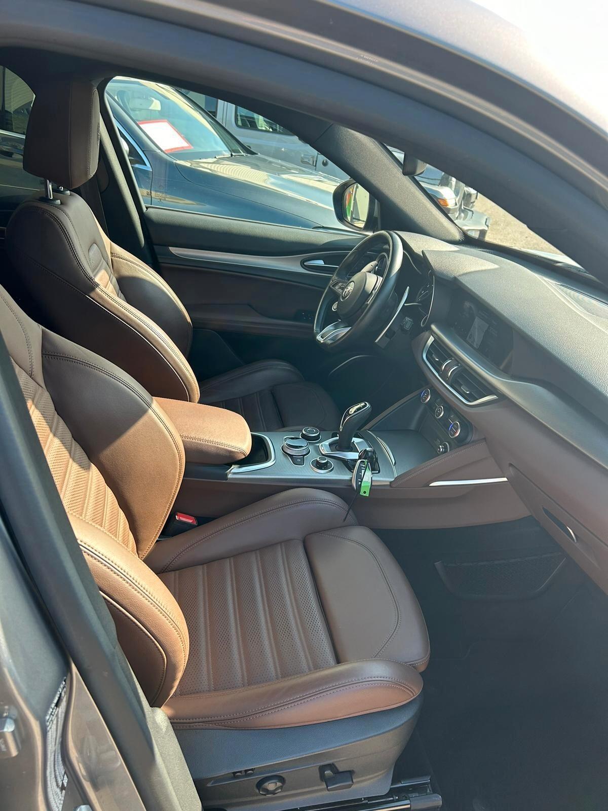 Alfa Romeo Stelvio 2.2 Td 210 cv AT8 Q4 Veloce