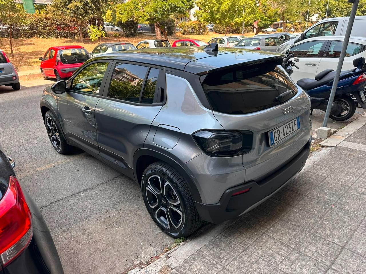 Jeep Avenger 1.2 Turbo 100 CV Summit
