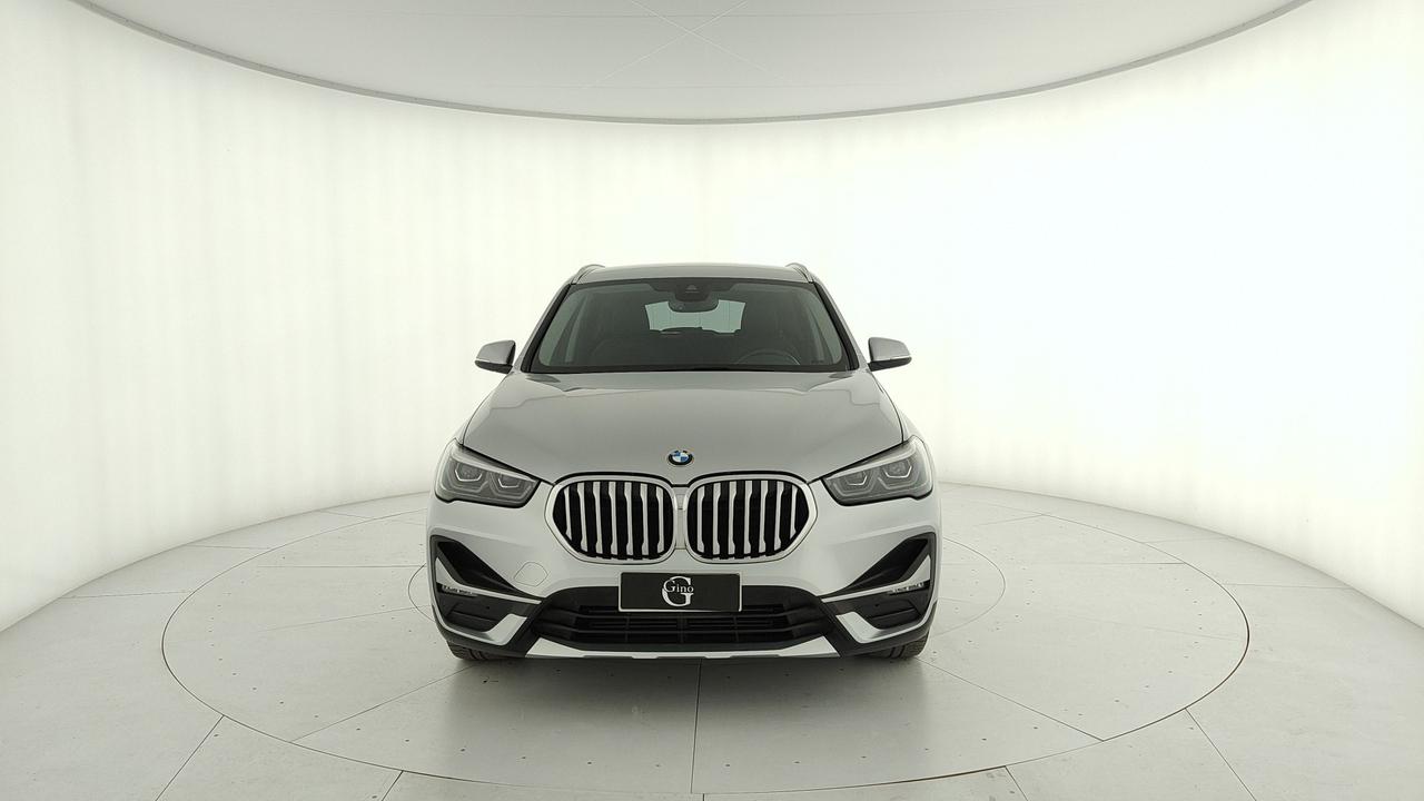 BMW X1 F48 2019 - X1 sdrive18d xLine auto