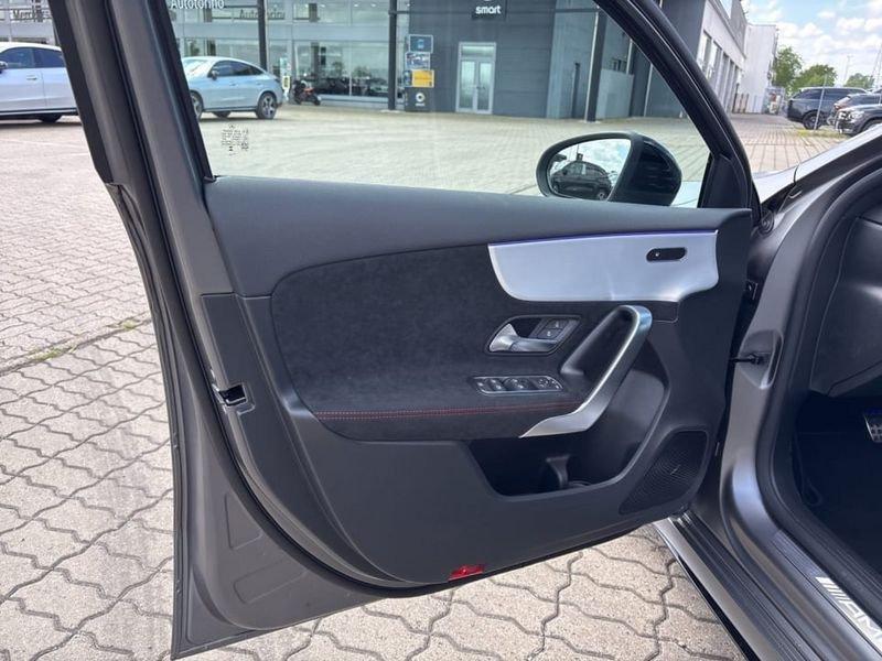Mercedes-Benz Classe A MERCEDES-AMG A 35 4MATIC AMG line Night Package II
