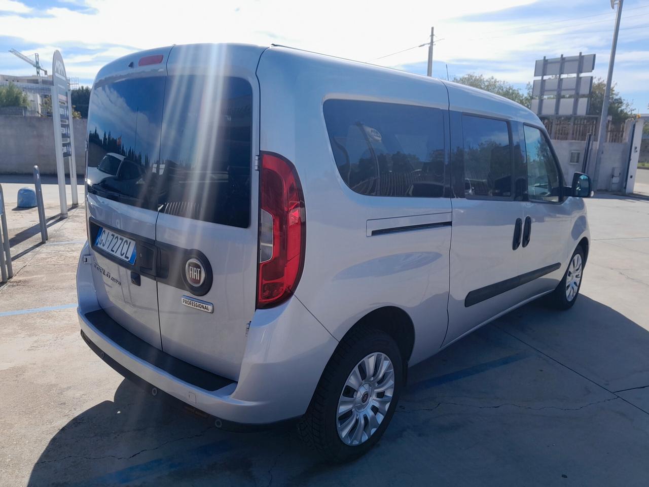 DOBLO' POSTI 1.6 MJT 120CV MAXI N1 LOUNGE