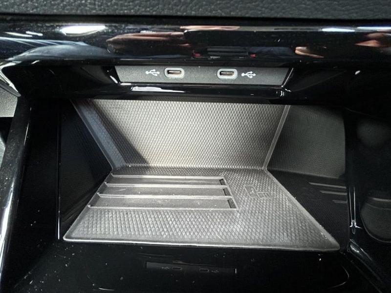 Volkswagen Golf 2.0 TDI 150cv DSG Style PARI AL NUOVO!!