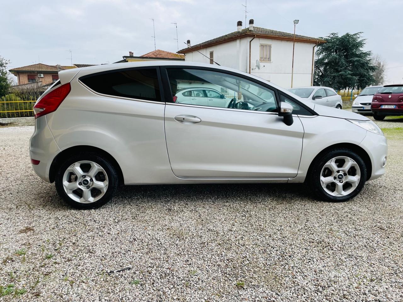 Ford Fiesta 1.4 96CV aut. 3 porte Titanium