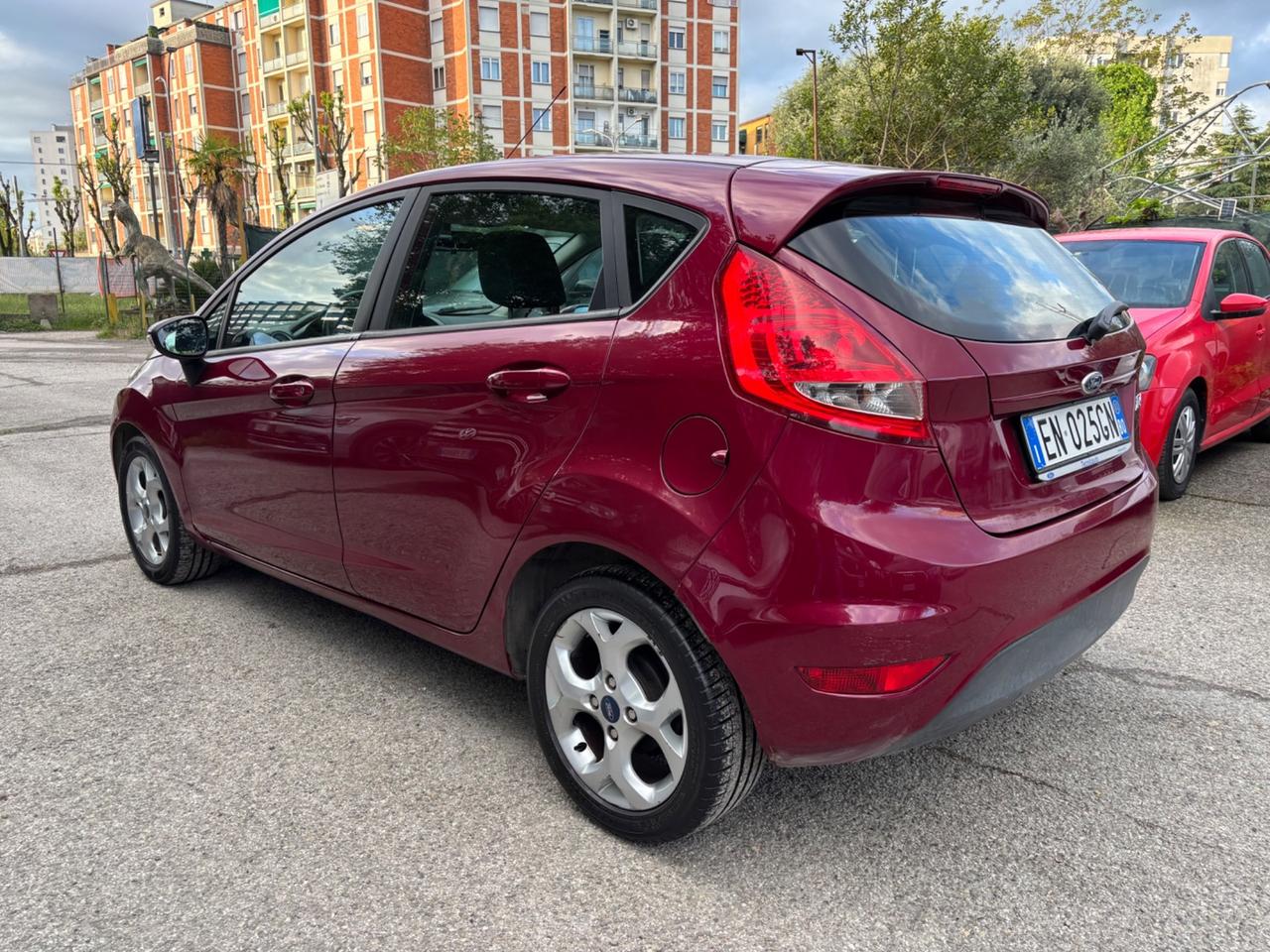 Ford Fiesta 1.4 TDCi 70CV 5 porte Titanium