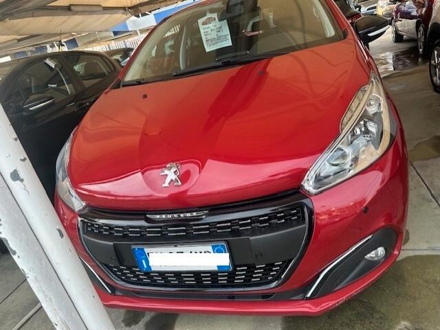 PEUGEOT 208 2018