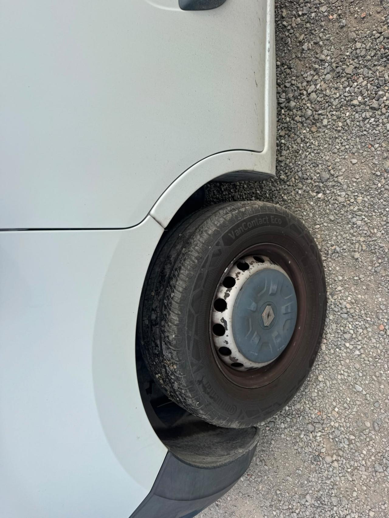 Renault Master T30 2.3 dCi/125 PC-TN Combi E5