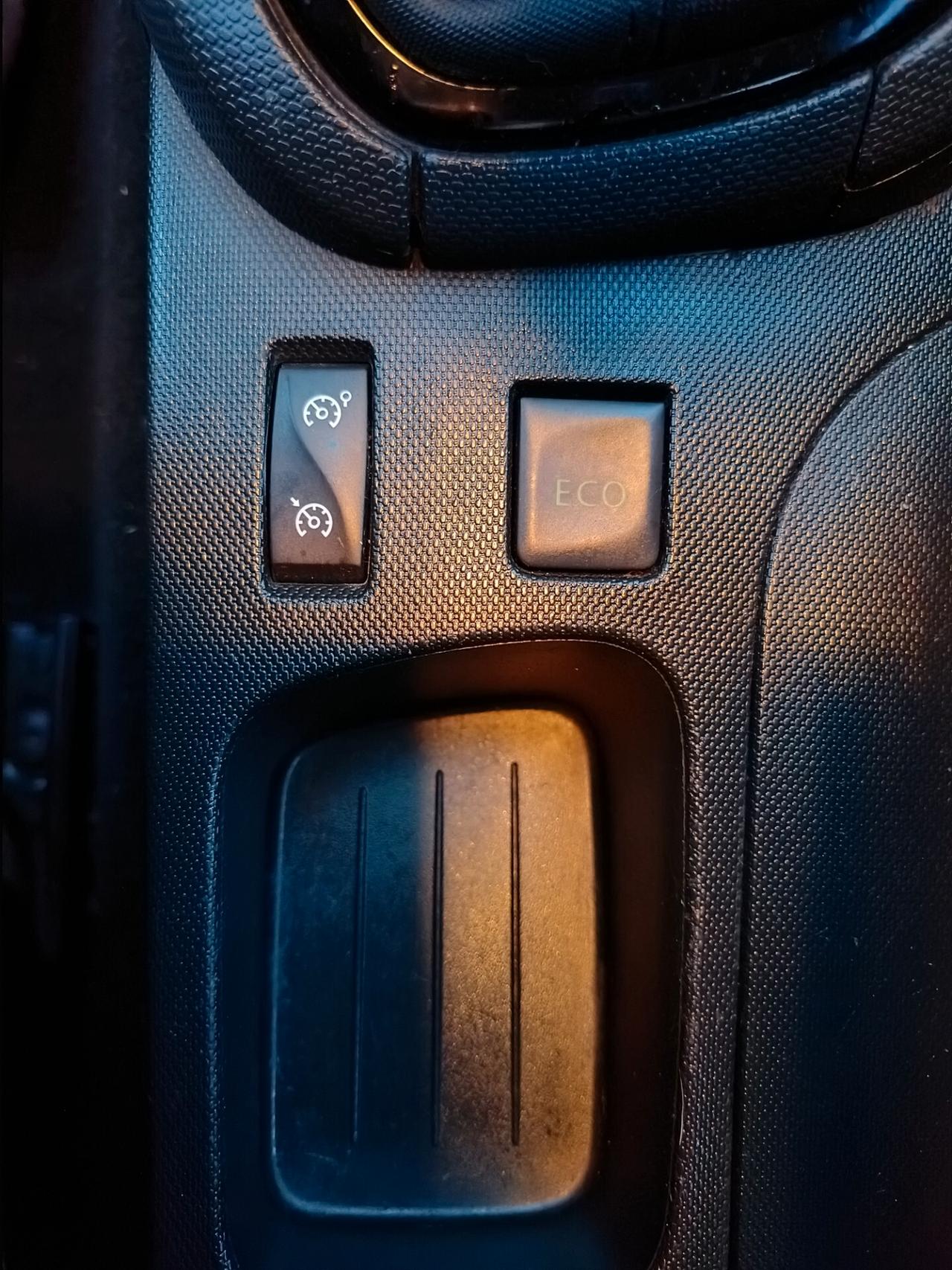 Renault Clio 0.9 TCe 12V 90CV Start&Stop 5 porte Energy