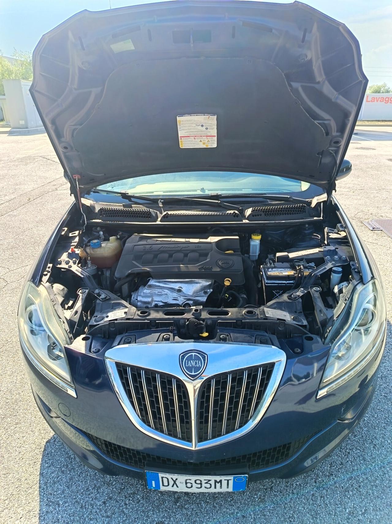 Lancia Delta 1.6 MJT DPF Argento