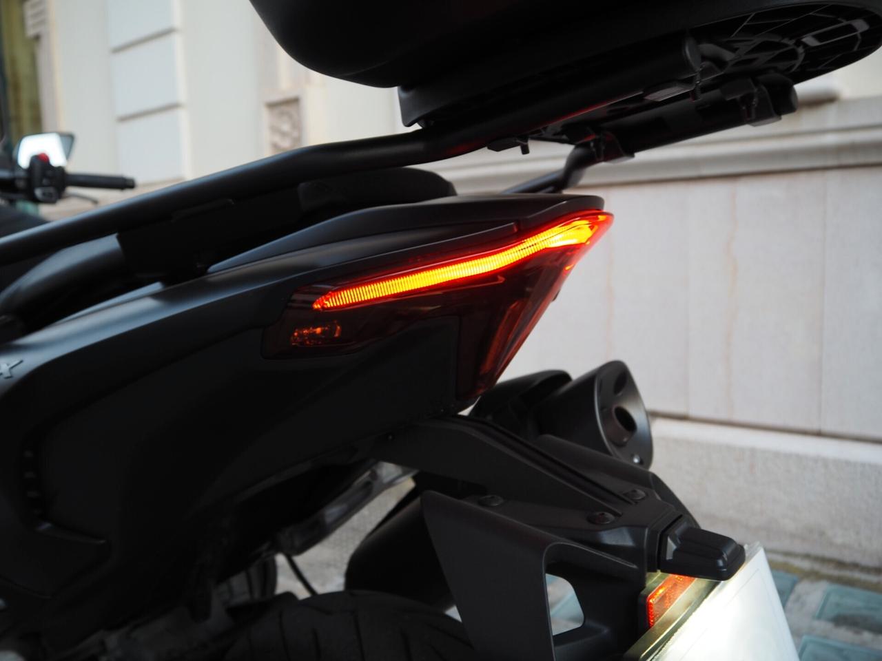 Yamaha TMAX 560