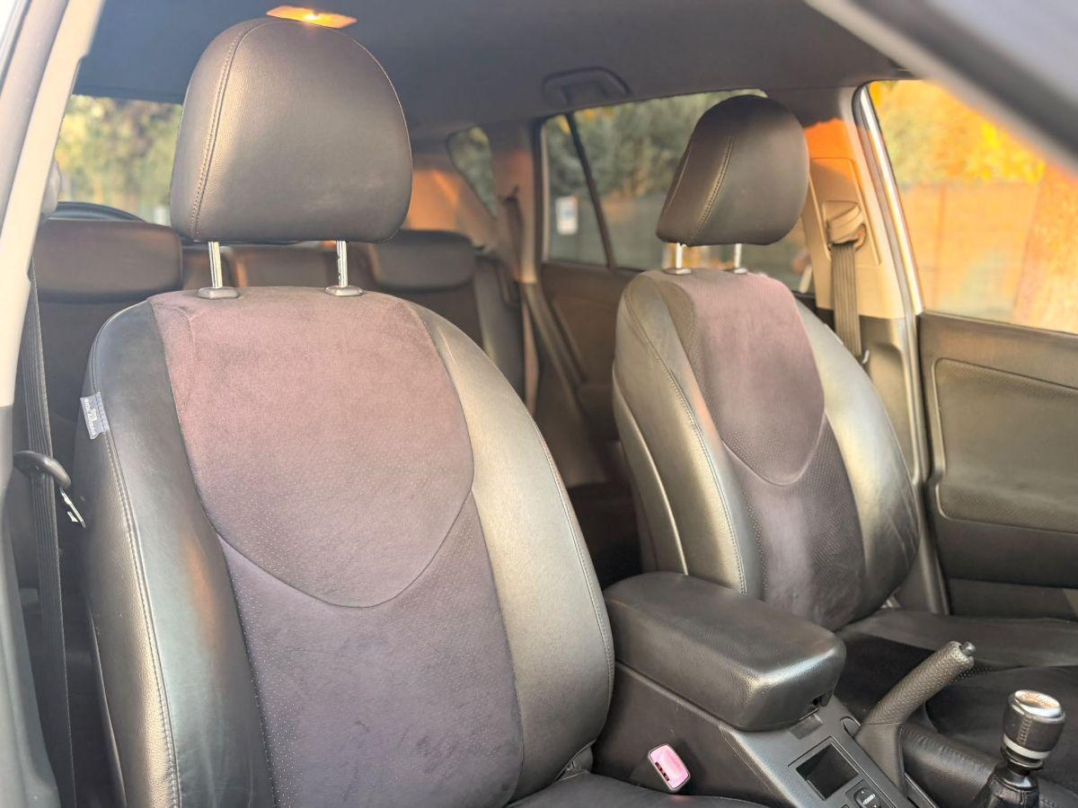 TOYOTA - RAV4 - 2.2 D-4D 150CV 4WD Exclusive
