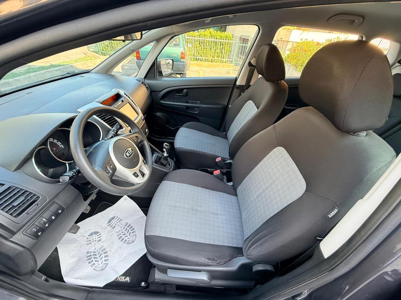 Kia Venga 1.4 CVVT Cool Move&Style ***KM 67.000!!!)