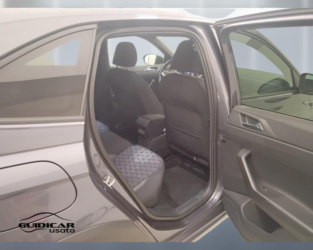 VOLKSWAGEN Taigo - Taigo 1.0 tsi R-Line 110cv