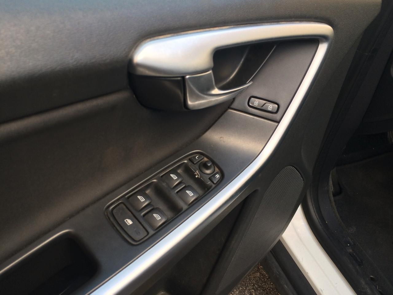 2011 Volvo XC 60 XC60 D5 AWD TAGLIANDATA !!