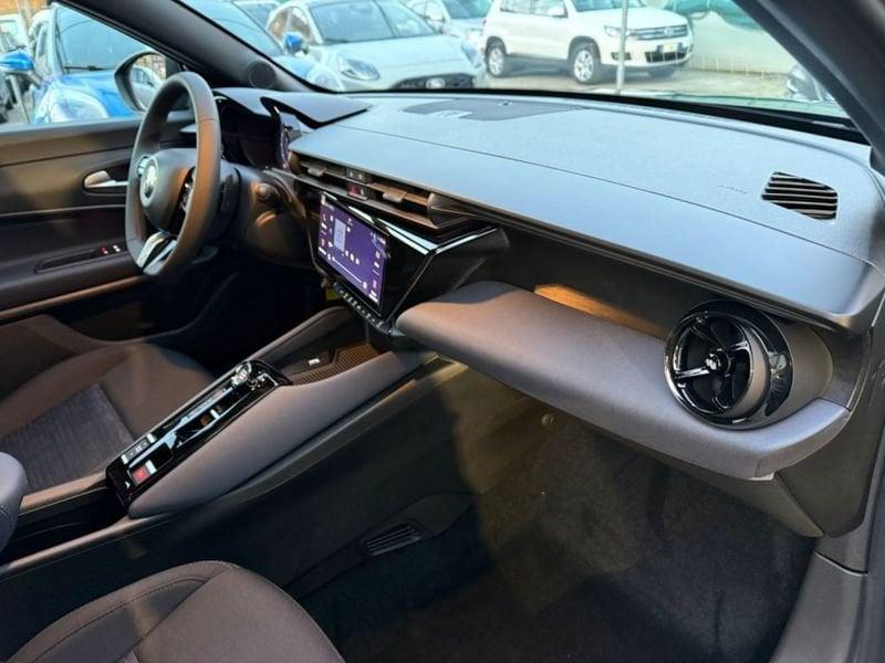 Alfa Romeo Junior 1.2 145 CV Hybrid eDCT6