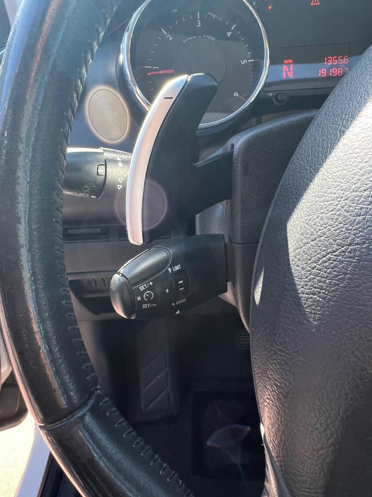 Peugeot 5008 1.6 e-HDi 112CV Stop&Start cambio robotizzato Family