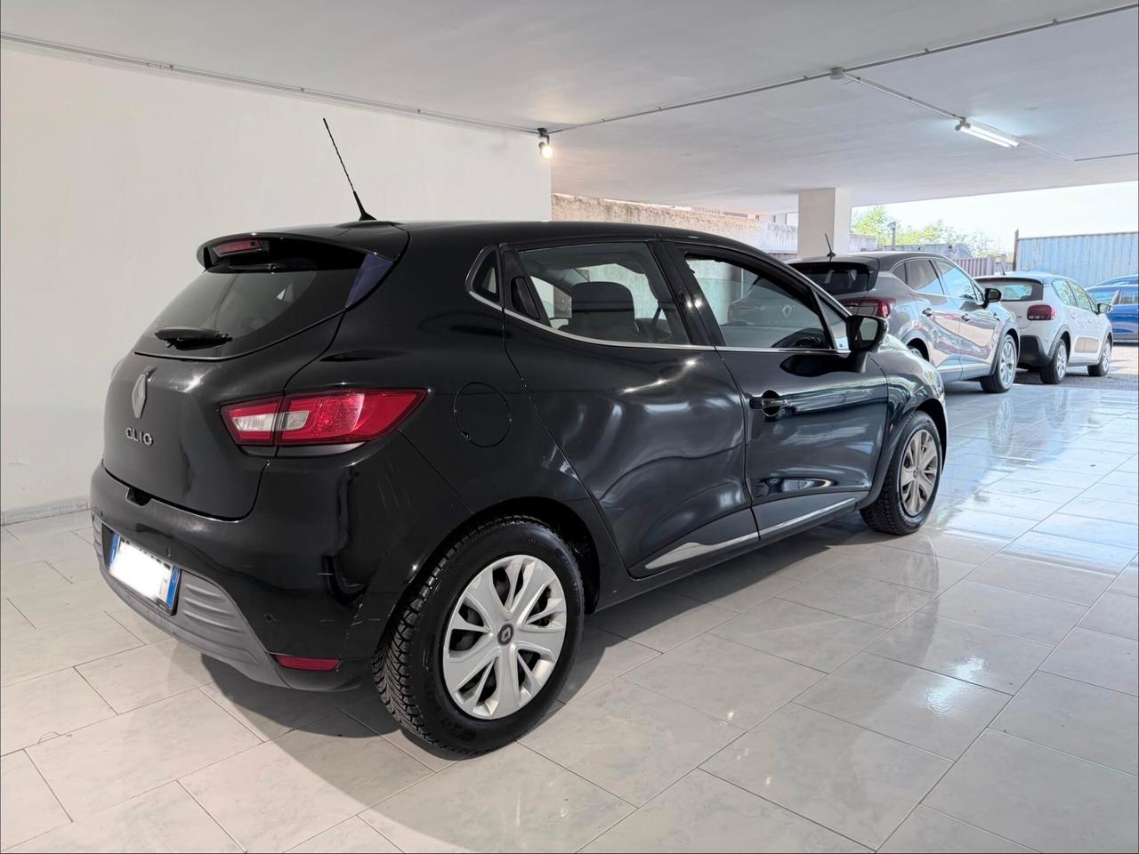 Renault Clio dCi 8V 75 CV Start&Stop 5 porte Energy Duel