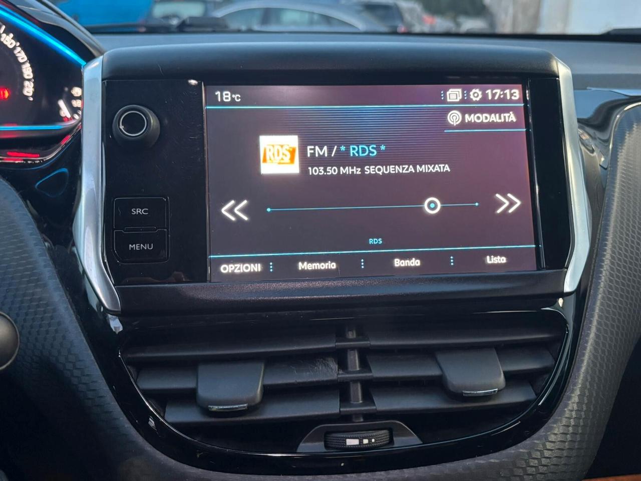 Peugeot 2008 BlueHDi 120 S&S Allure