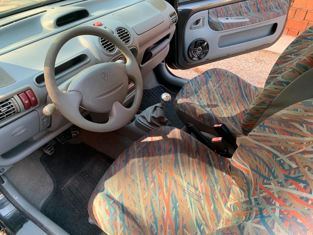 Renault Twingo 1.2i benzina, solo km 135.000, finanziabile