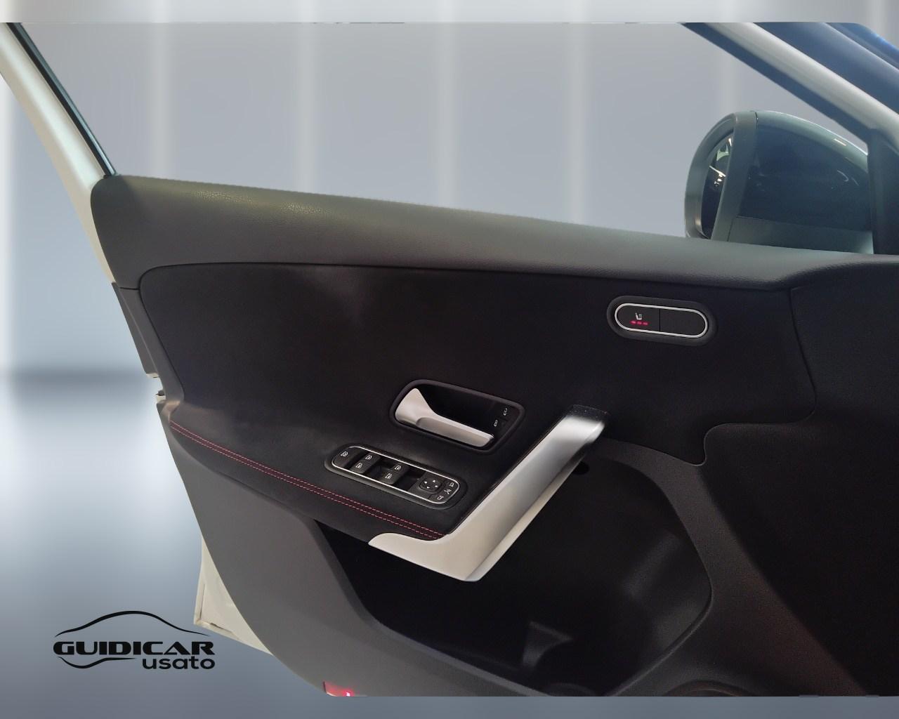 Mercedes-Benz Classe A - W177 2023 - A 180 d AMG Line Advanced Plus auto