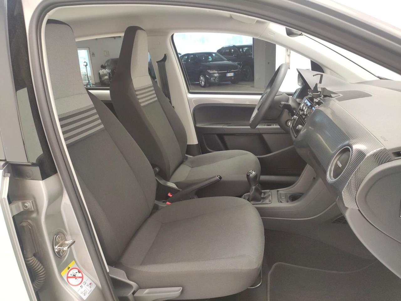 Volkswagen up! 1.0 5p. 68CV BMT-PARI AL NUOVO