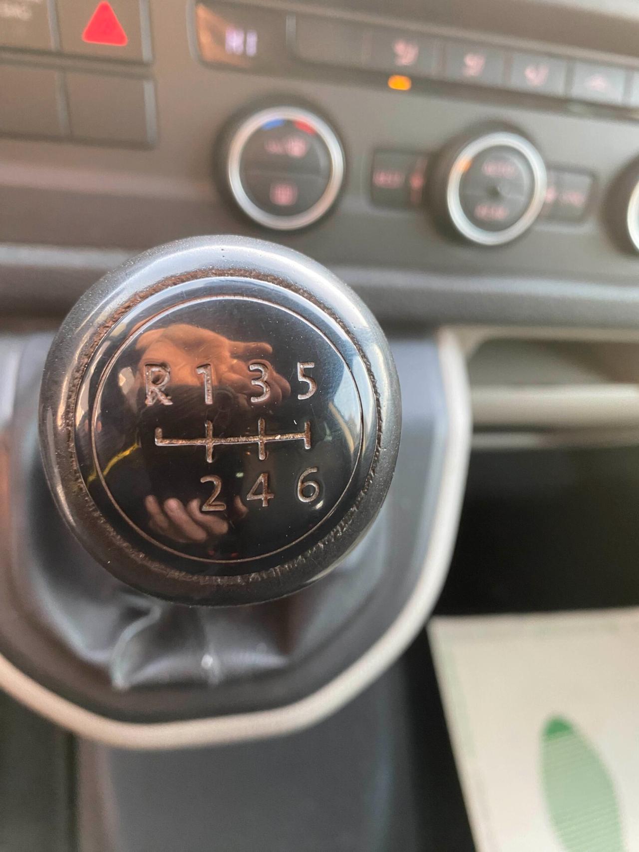 Volkswagen Transporter 2.0 TDI PC Kombi