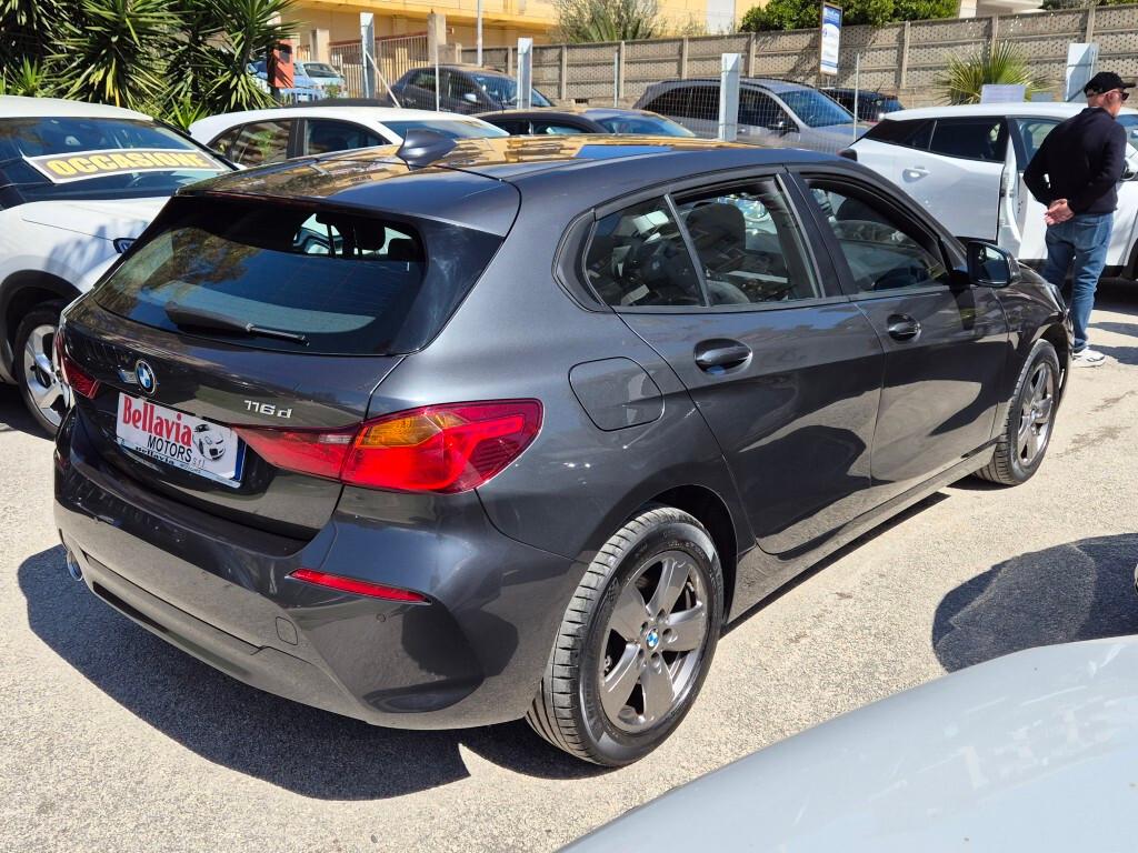 BMW NEW 116d Business Advantage